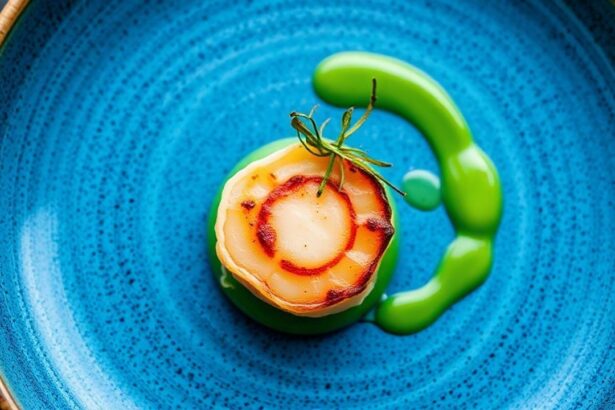 أسقلوب محمّر فوق بيوريه البازلاء مع أوراق الرامب الخضراء النابضة