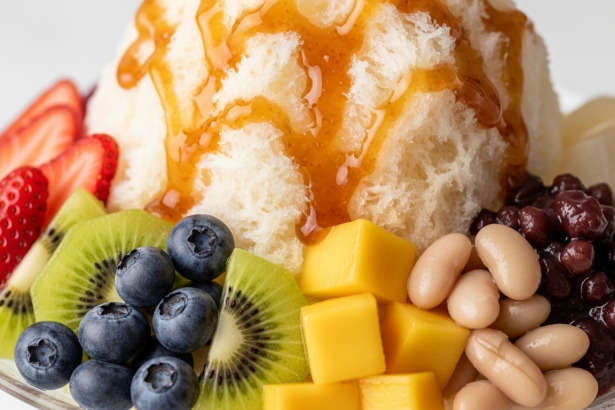 Shaved Ice with Sweet Syrup, Fruit & Beans: Chilled Delight