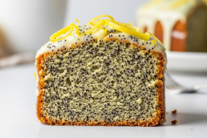 The Ultimate Gluten-Free Lemon Poppy Seed Cake: Zesty Delight