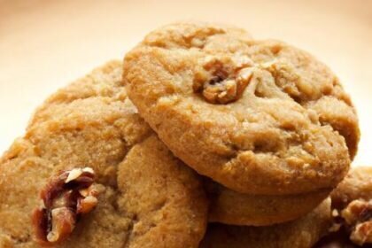 Warm Up Your Season with Spiced Honey Walnut Cookies