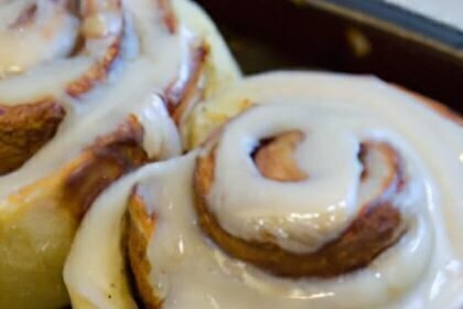 Fluffy Keto “Fathead” Dough Cinnamon Rolls: Low-Carb Delight