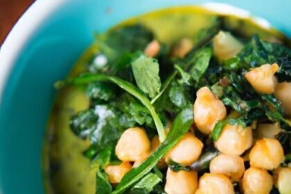 Quick & Creamy Chickpea Spinach Curry in Just 15 Minutes
