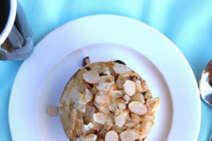 Quick & Easy Keto Mug Cake: Ready in Just 90 Seconds!