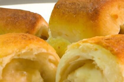 Melty Cheese-Stuffed Bread Rolls: A Savory Delight Recipe
