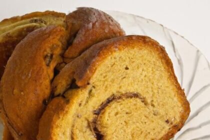 Wholesome Gluten-Free Cinnamon Raisin Swirl Bread Recipe