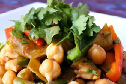 Delicious Healthy Mediterranean Roasted Veggies & Chickpeas