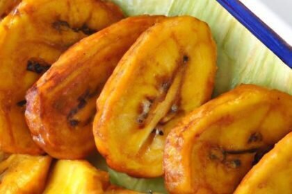Golden Sweetness: The Art of Fried Plantains (Platanos Maduros)