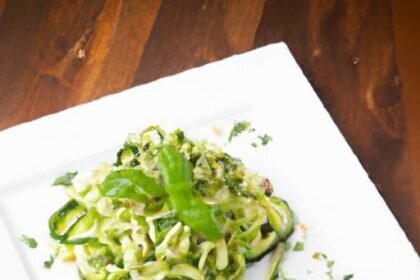 Fresh & Flavorful: Zucchini Noodles with Vibrant Pesto Twist