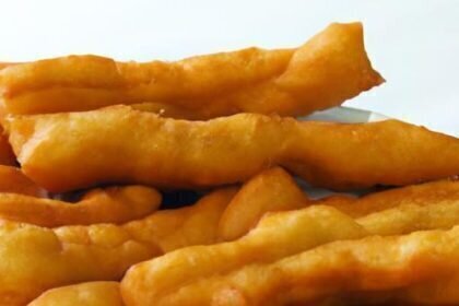 Golden Crispy Fried Dough Sticks: Perfect for Dipping Delight