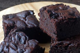 Decadent Vegan Black Bean Brownies: Sweet & Nutritious Treats
